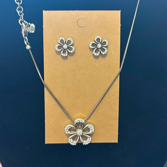 Brighton Jewelry - RETIRED BRIGHTON FLORAL REVERSIBLE NECKLACE SET